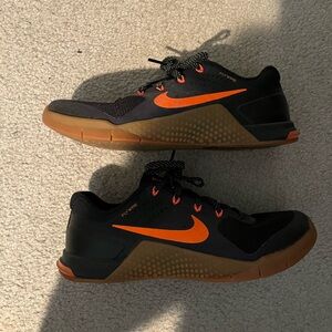 Nike Men's Dark Purple, Black and Orange Training Shoes - size 6